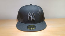Cargar imagen en el visor de la galería, 59Fifty New York Yankees Spider Web
