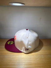 Cargar imagen en el visor de la galería, 59Fifty New York Yankees City Element
