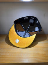 Cargar imagen en el visor de la galería, 59Fifty Chicago White Sox Tri Tone
