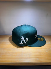 Cargar imagen en el visor de la galería, 59Fifty Supreme Box Logo x MLB Oakland Athletics
