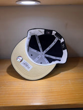 Cargar imagen en el visor de la galería, 59Fifty New York Yankees Gradient
