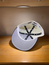 Cargar imagen en el visor de la galería, 59Fifty Atléticos de Oakland Napolitano
