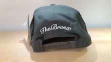 Cargar imagen en el visor de la galería, 9Fifty Ajustable Paper Planes The Bronx Edition
