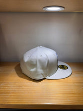 Cargar imagen en el visor de la galería, 59Fifty New York Yankees Floral

