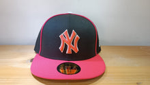 Cargar imagen en el visor de la galería, 59Fifty New York Yankees Piping
