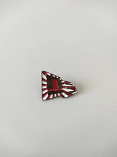Cargar imagen en el visor de la galería, Pin New Era Flag Japón
