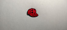 Cargar imagen en el visor de la galería, Pin New Era Logo Retro Cap Black/Red
